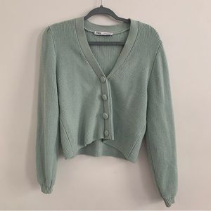 Zara Medium Pale Green Knit Cardigan